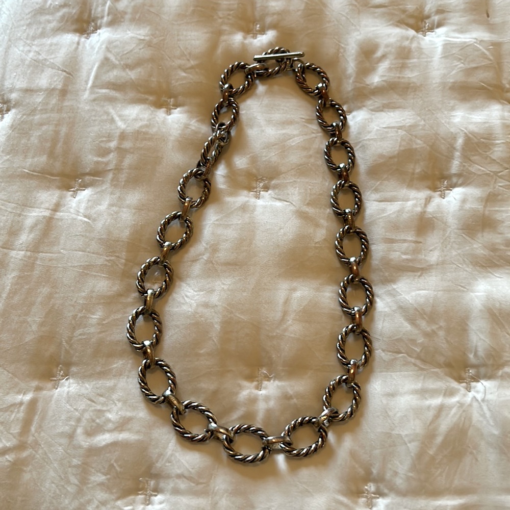 Silver chain link necklace